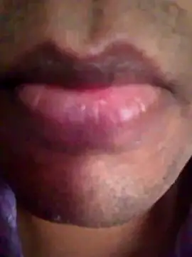 Snapshot of svk_05 chatting on 12/02/25, 07:47 svk 05 online show from 12/02/25, 07:47