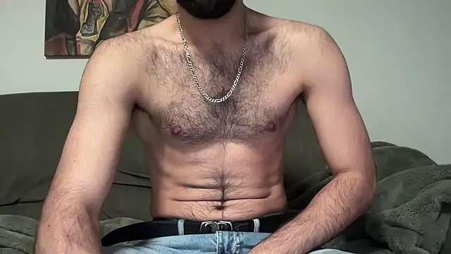 Snapshot of yournextguy chatting on 11/30/25, 05:17 yournextguy online show from 11/30/25, 05:17