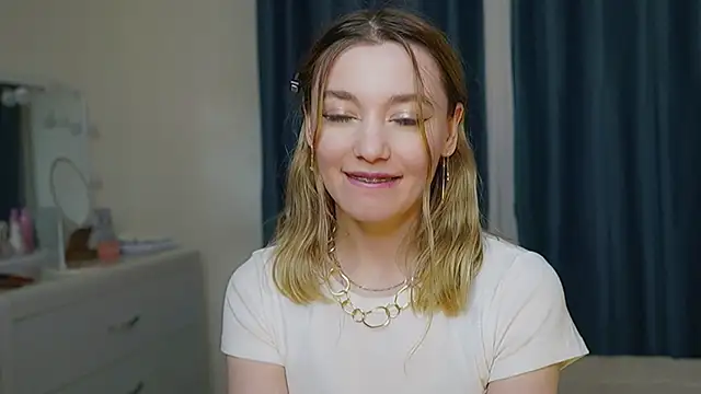 StarryMary online show from 11/24/25, 09:03