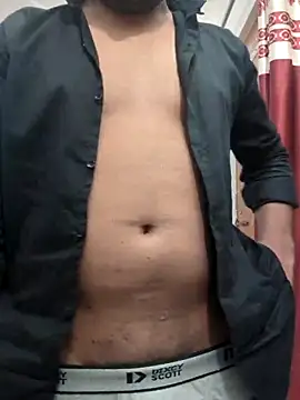 Snapshot of Akki19989 chatting on 10/17/25, 02:37 Akki19989 online show from 10/17/25, 02:37