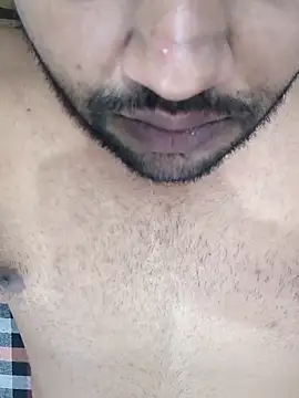 Snapshot of Akki19989 chatting on 10/24/25, 10:44 Akki19989 online show from 10/24/25, 10:44