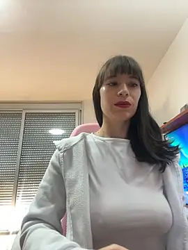 Snapshot of AlanaRius18 chatting on 11/26/25, 09:21 AlanaRius18 online show from 11/26/25, 09:21