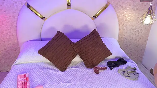 emmy rose25 online show from 10/24/25, 11:50