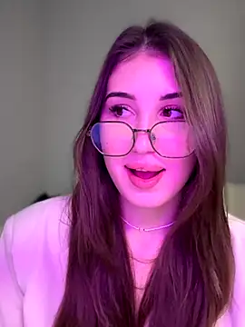 Snapshot of AuroraAmethyst chatting on 10/18/25, 01:34 AuroraAmethyst online show from 10/18/25, 01:34