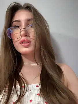 Snapshot of AuroraAmethyst chatting on 11/01/25, 01:02 AuroraAmethyst online show from 11/01/25, 01:02