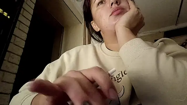 Snapshot of GwendolynFoster chatting on 10/23/25, 04:28 GwendolynFoster online show from 10/23/25, 04:28