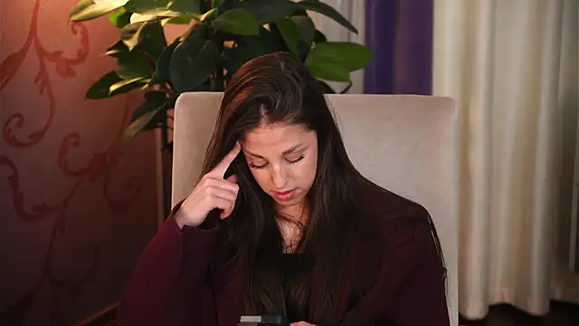 JohannaCharlon online show from 10/15/25, 12:27