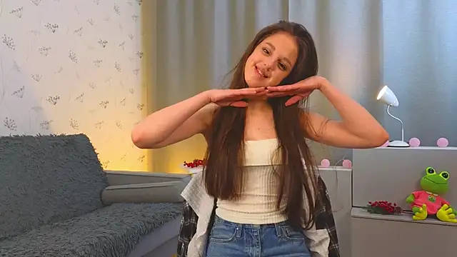 JohannaCharlon online show from 10/25/25, 01:07