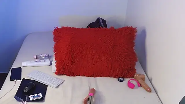 Isaa Foxx  online show from 11/30/25, 12:53