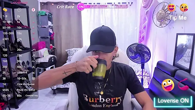 Hayden Boy  online show from 12/02/25, 06:03