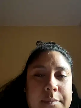 Snapshot of Techi0525 chatting on 11/22/25, 10:53 Techi0525 online show from 11/22/25, 10:53