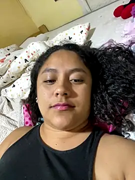 Snapshot of Techi0525 chatting on 11/30/25, 12:25 Techi0525 online show from 11/30/25, 12:25