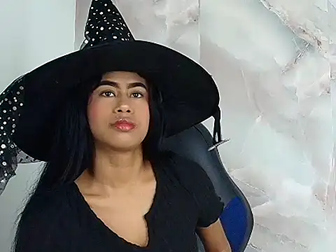 Snapshot of kataleyaAlenan chatting on 10/20/25, 01:55 kataleyaAlenan online show from 10/20/25, 01:55