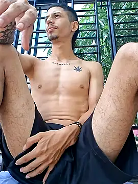 Snapshot of Luciferinthestreet chatting on 10/22/25, 02:06 Luciferinthestreet online show from 10/22/25, 02:06