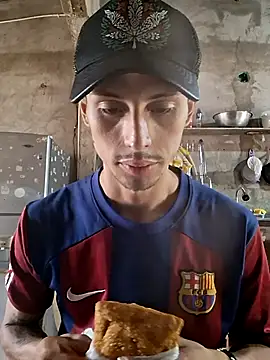 Snapshot of Luciferinthestreet chatting on 11/04/25, 12:04 Luciferinthestreet online show from 11/04/25, 12:04