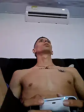 Snapshot of Luciferinthestreet chatting on 11/09/25, 02:59 Luciferinthestreet online show from 11/09/25, 02:59