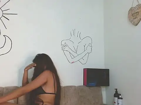 Snapshot of MIS_CINNA_ chatting on 10/18/25, 04:59 MIS CINNA  online show from 10/18/25, 04:59