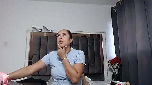 Salmma Milf online show from 05/20/26, 11:38