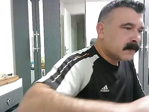 meroglu45 online show from 10/20/25, 06:19