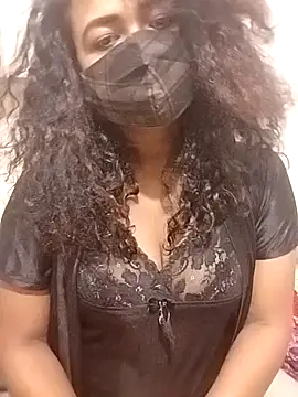 Snapshot of YOURS_STUTI chatting on 11/01/25, 03:36 YOURS STUTI online show from 11/01/25, 03:36