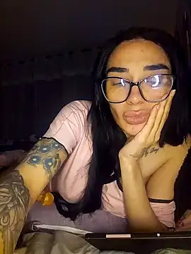 LucyMiax online show from 10/19/25, 01:06