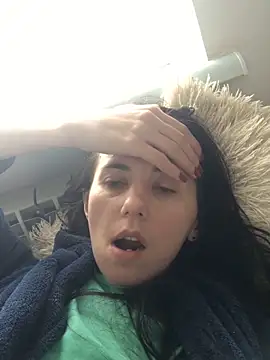 oliviya mur online show from 10/28/25, 11:58