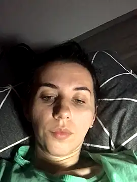 oliviya mur online show from 11/01/25, 11:29