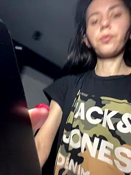 oliviya mur online show from 11/16/25, 08:36