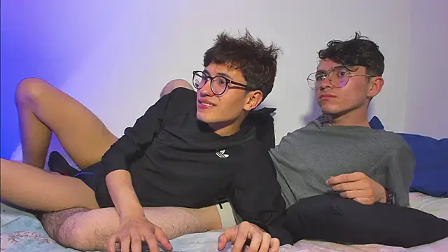 Snapshot of dani_angel_dark chatting on 11/06/25, 01:39 dani angel dark online show from 11/06/25, 01:39