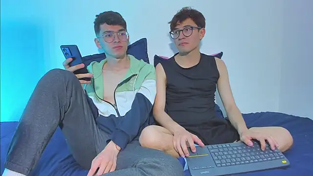 Snapshot of dani_angel_dark chatting on 11/13/25, 11:25 dani angel dark online show from 11/13/25, 11:25