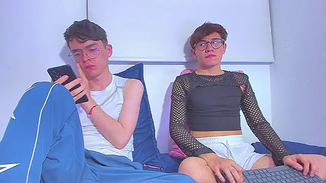 Snapshot of dani_angel_dark chatting on 11/29/25, 01:30 dani angel dark online show from 11/29/25, 01:30