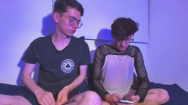 Snapshot of dani_angel_dark chatting on 11/30/25, 12:25 dani angel dark online show from 11/30/25, 12:25