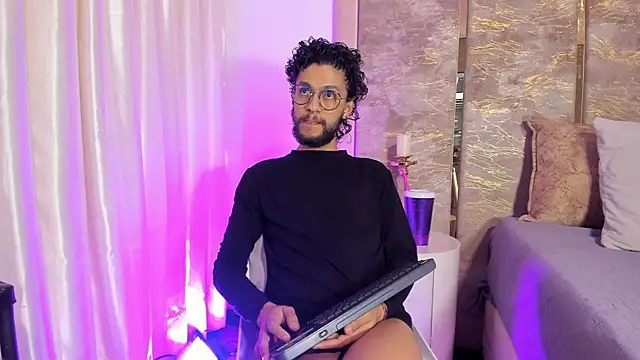 Liam Samderz online show from 10/23/25, 11:53