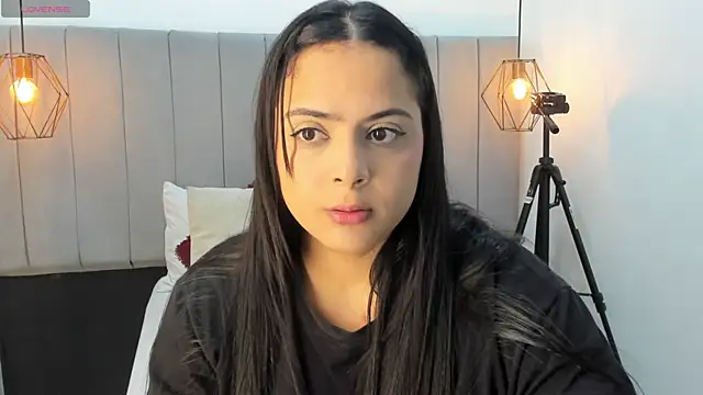 Snapshot of Pamela_occoner_ chatting on 11/19/25, 04:18 Pamela occoner online show from 11/19/25, 04:18