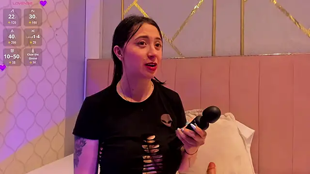 JuliethCruz  online show from 05/24/26, 07:08