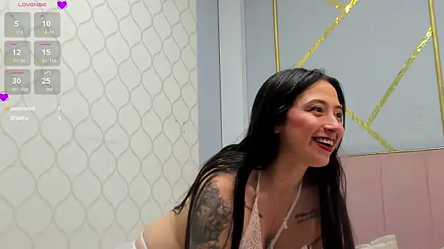 JuliethCruz  online show from 05/25/26, 07:09
