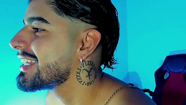 maximo black  online show from 10/20/25, 01:17