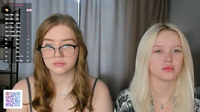 Snapshot of NecoleRemondini chatting on 10/30/25, 05:09 NecoleRemondini online show from 10/30/25, 05:09