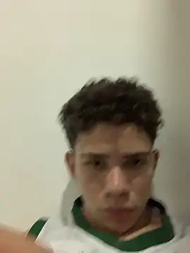 Snapshot of Leo_TheGod chatting on 10/31/25, 02:45 Leo TheGod online show from 10/31/25, 02:45