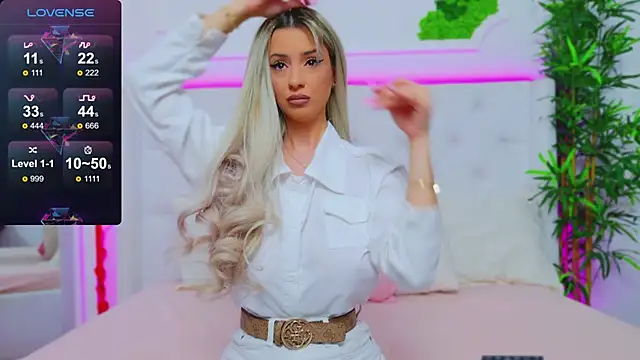 AriannaSins online show from 02/11/25, 01:41
