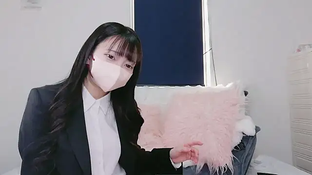 Snapshot of Mirai_oO16Oo chatting on 11/23/25, 06:46 Mirai oO16Oo online show from 11/23/25, 06:46