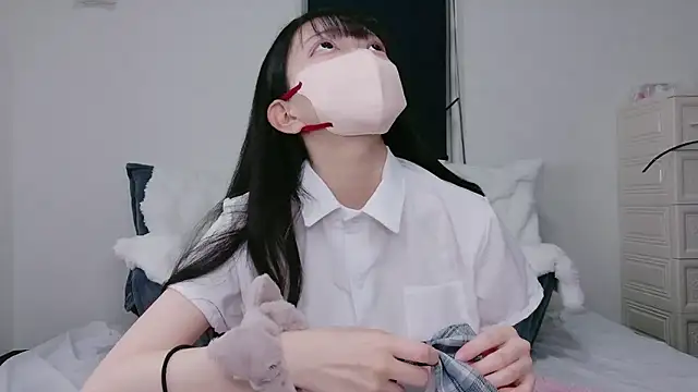 Snapshot of Mirai_oO16Oo chatting on 11/24/25, 06:24 Mirai oO16Oo online show from 11/24/25, 06:24