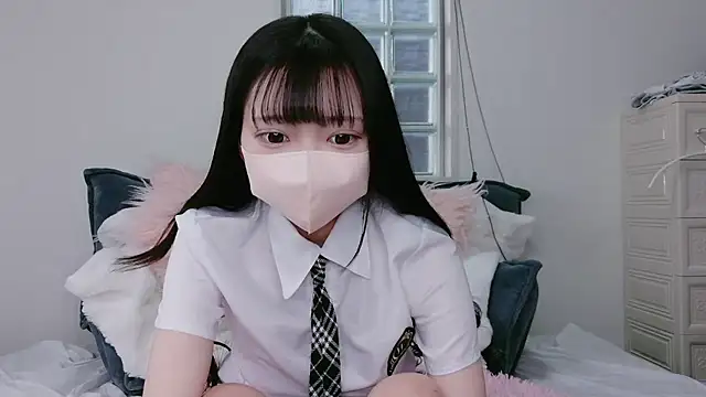 Snapshot of Mirai_oO16Oo chatting on 12/04/25, 07:28 Mirai oO16Oo online show from 12/04/25, 07:28