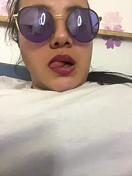 antoniamiller69 online show from 10/16/25, 06:47