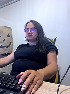 Snapshot of antoniamiller69 chatting on 11/01/25, 12:34 antoniamiller69 online show from 11/01/25, 12:34