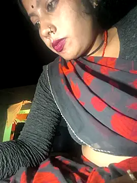 Snapshot of Ragni_bhargav chatting on 04/21/26, 04:01 Ragni bhargav online show from 04/21/26, 04:01