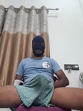 Snapshot of Mysterious_Prince chatting on 11/18/25, 05:39 Mysterious Prince online show from 11/18/25, 05:39