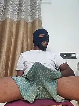 Snapshot of Mysterious_Prince chatting on 11/29/25, 07:17 Mysterious Prince online show from 11/29/25, 07:17