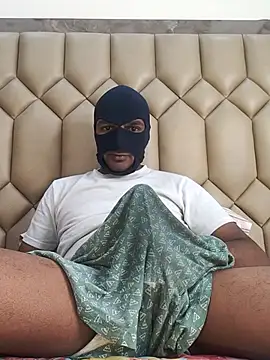 Snapshot of Mysterious_Prince chatting on 12/02/25, 07:25 Mysterious Prince online show from 12/02/25, 07:25