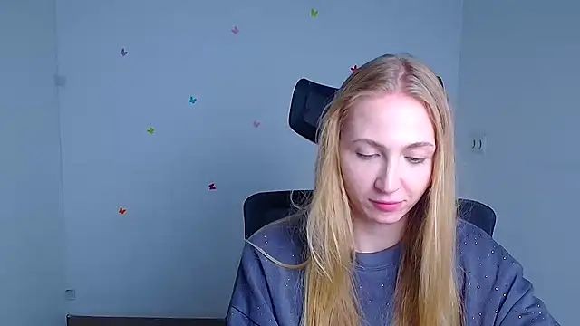 Snapshot of Emma_Moonlightt chatting on 10/25/25, 11:40 Emma Moonlightt online show from 10/25/25, 11:40